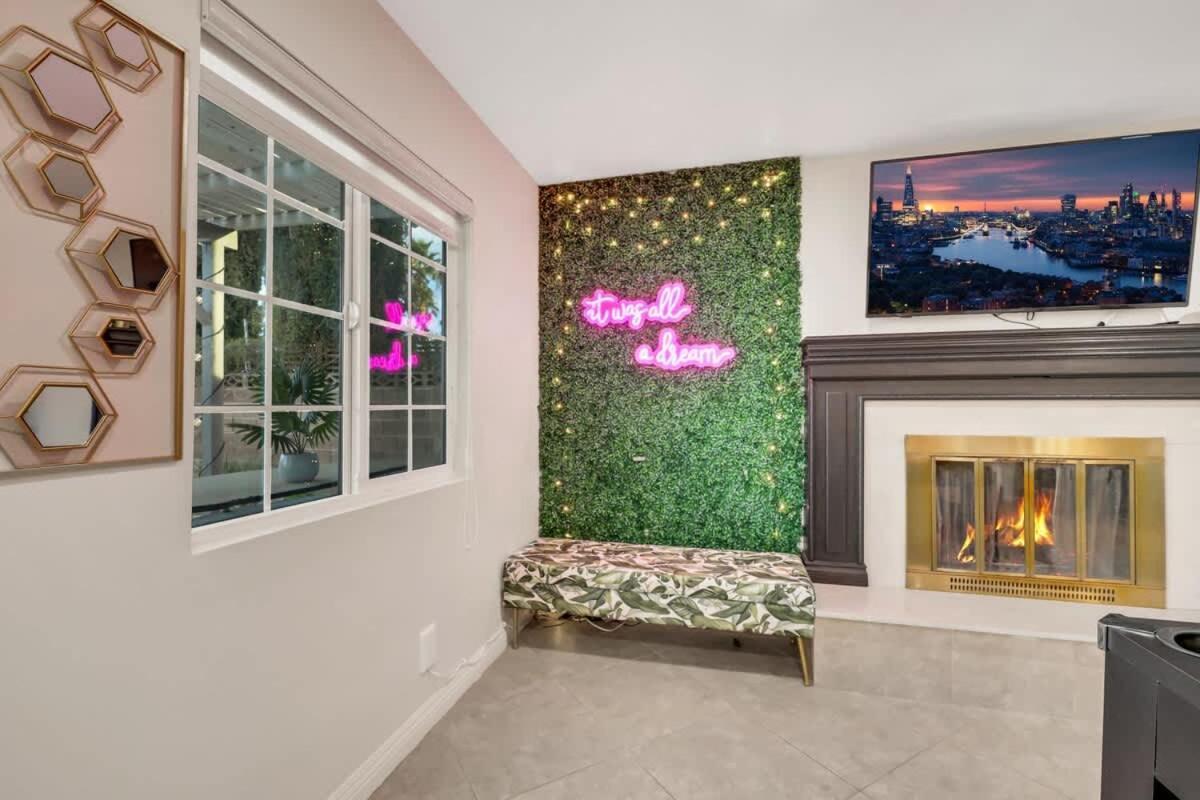 Midcentury Modern With Pool 10 Min To Strip Great For Family Las Vegas